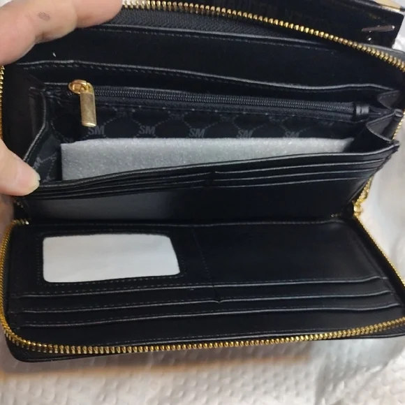 Steve Madden Black Clutch with Gold Detail - Picture 6 of 8
